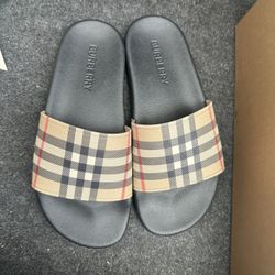 Burberry Slides Woman