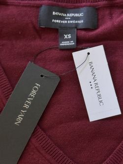 Light Burgundy Sweater - Banana Republic (New)