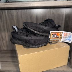 Adidas Yeezy Boost 350 Onyx KIDS Size 12K 