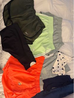 Women’s short size Large