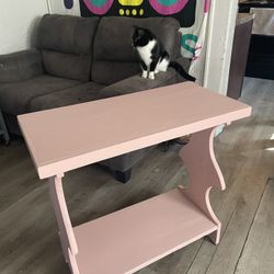 Coral Side Table 