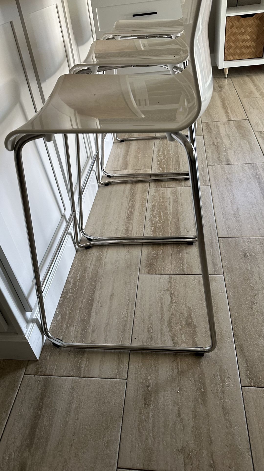 4 Bar Stools
