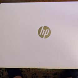HP 14-in 3020E 4GB 64GB Windows 10 