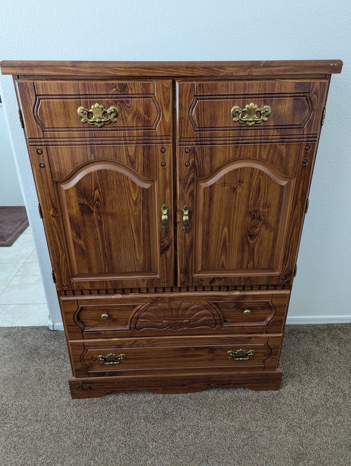 Dresser