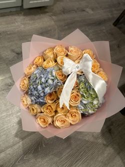 CUSTOMIZED BOUQUETS 💐 