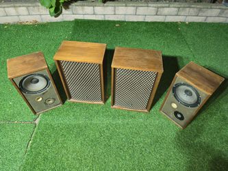 Vintage Sansui SP-2500 3-Way Speakers & Matching Kenwood Speakers Set of 4