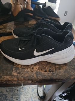Nike  Uplift Women Size 9 Great cond.