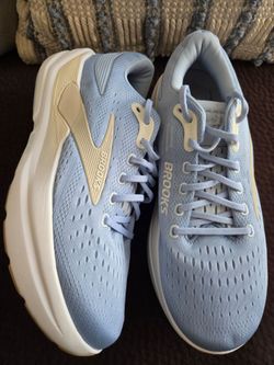 Brooks Ghost Max Women's Size 12B Shoes
