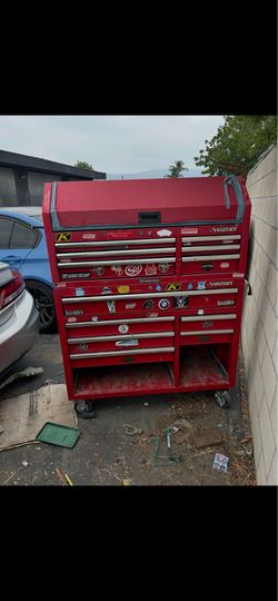 Husky tool box