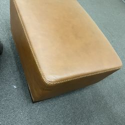 Leather Ottoman ON SALE ☎️☎️☎️☎️