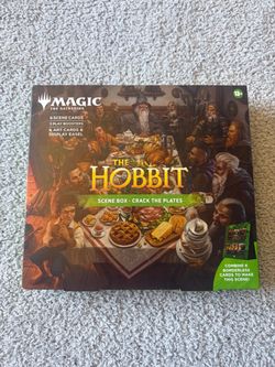 Magic The Gathering The Hobbit scene box crack the plates