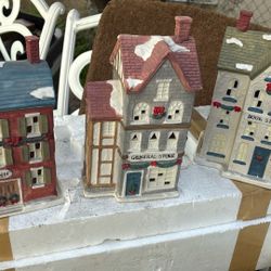 3 Ceramic Houses