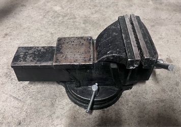 Bench Vise
