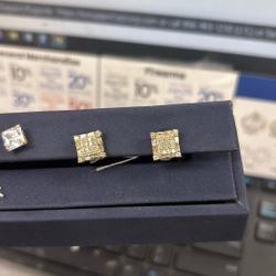 10k Diamond Studded Earrings