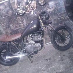 1980 Motor 2500 Yamaha