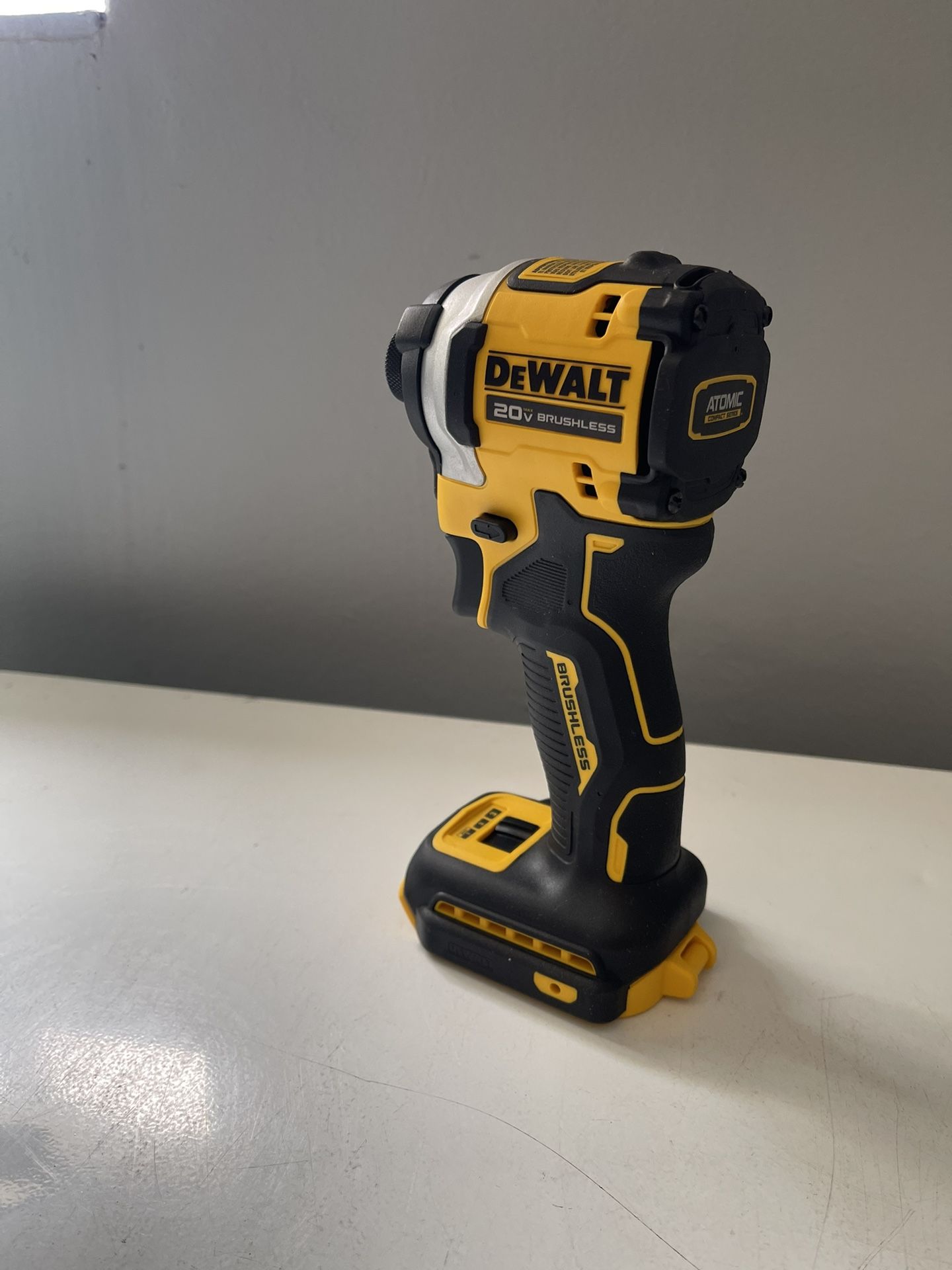 Dewalt 1/4 Cordless Impact Driver Brushless 3 Speeds 20v. $120 🔥 Tool Only 🔥 Pick Up In Van Nuys