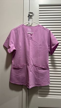 Figs Women’s Pink Scrub Top (M)