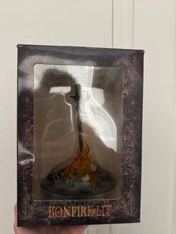 Dark Souls Ⅲ Bonfire 1/6 Scale Light-up Statue Gecco