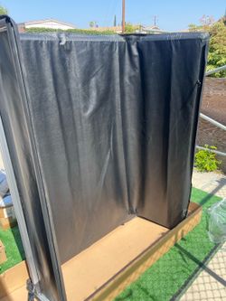 Universal Tri-Fold Truck Bed Tonneau Cover – Fits Approx. 6’ Bed – Like New