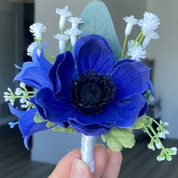 Corsages, Boutonnières, Centerpieces Etc
