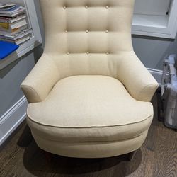 Luxury DAPHA Cream Arm Chair