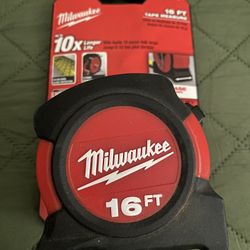 Milwaukee 16 Ft Tape Measure Wide Base 