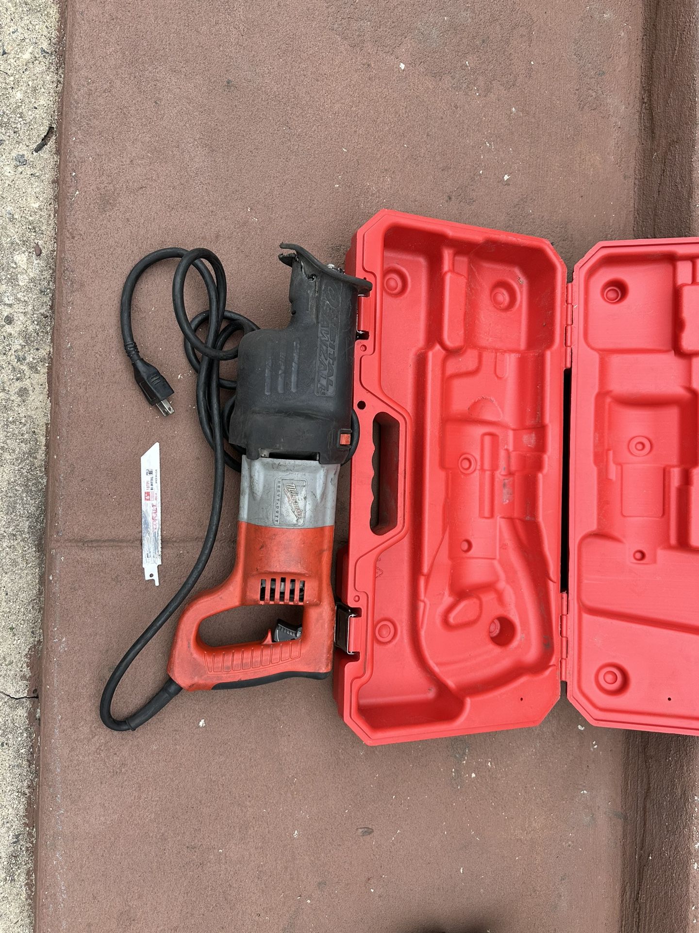Heavy Duty Reciprocating Sawsall In Excellent Condition 1/4”stroke