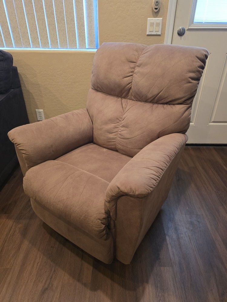 Single Recliner With Ottoman