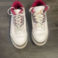 Air Jordan 3s