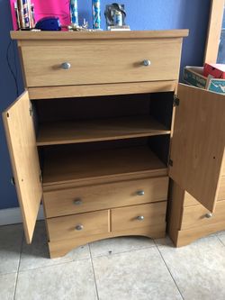 Chest (3 drawers and 2 shelf storage)