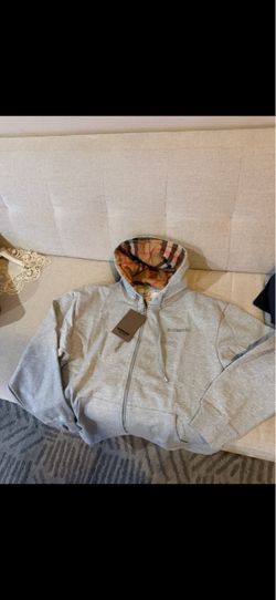 Burberry zip up size Large with tags