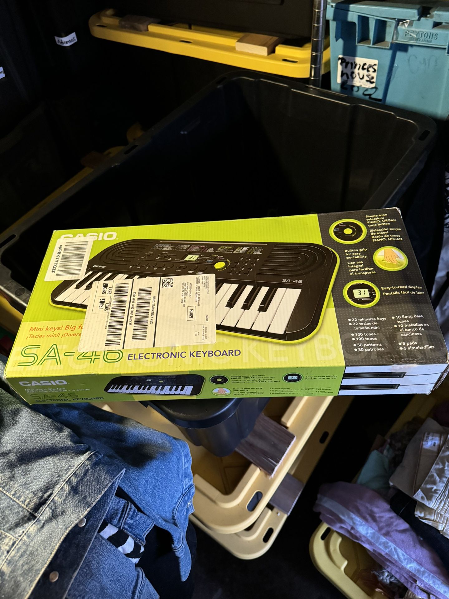 Casio SA-46 32 Mini Keys Musical Keyboard (Black/Green) 2023 - Green