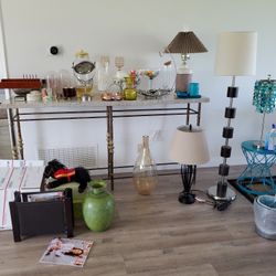 Selling Contents Of Condo By Appointment Only