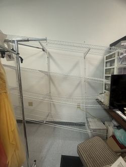 Rubbermaid Steel Wire Shelves With Mounting Brackets 