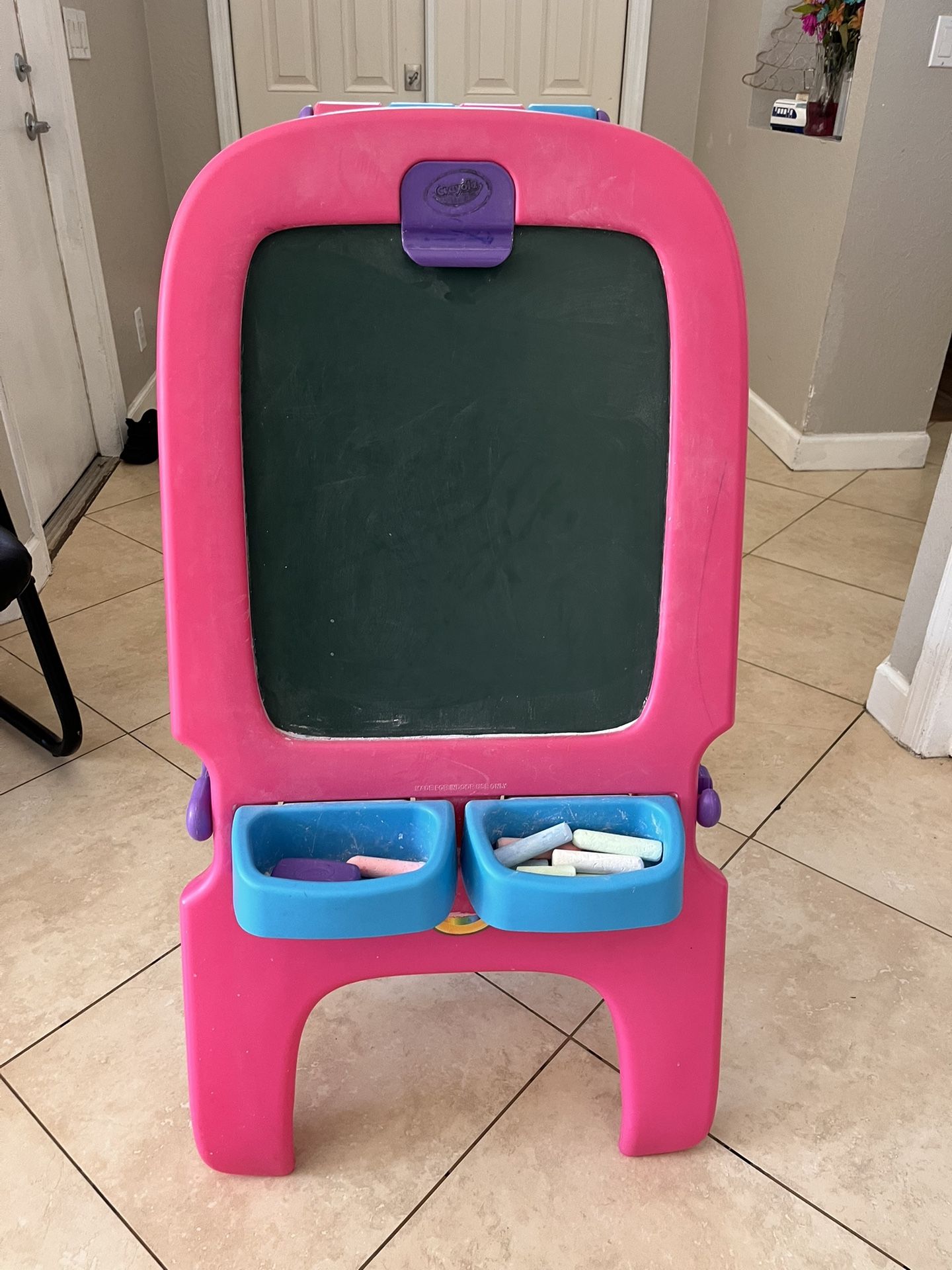 Kids crayola chalkboard and dry erase Board With It’s Own stand