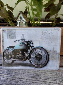 Small metal Motorcycle postcard wall decor