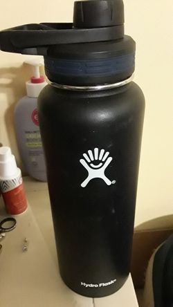 Black Hydro flask 