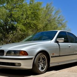 2000 BMW 540i