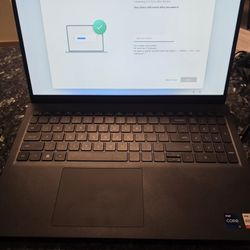 Dell Inspirion 15 3511  (i7 Iris Xe) 