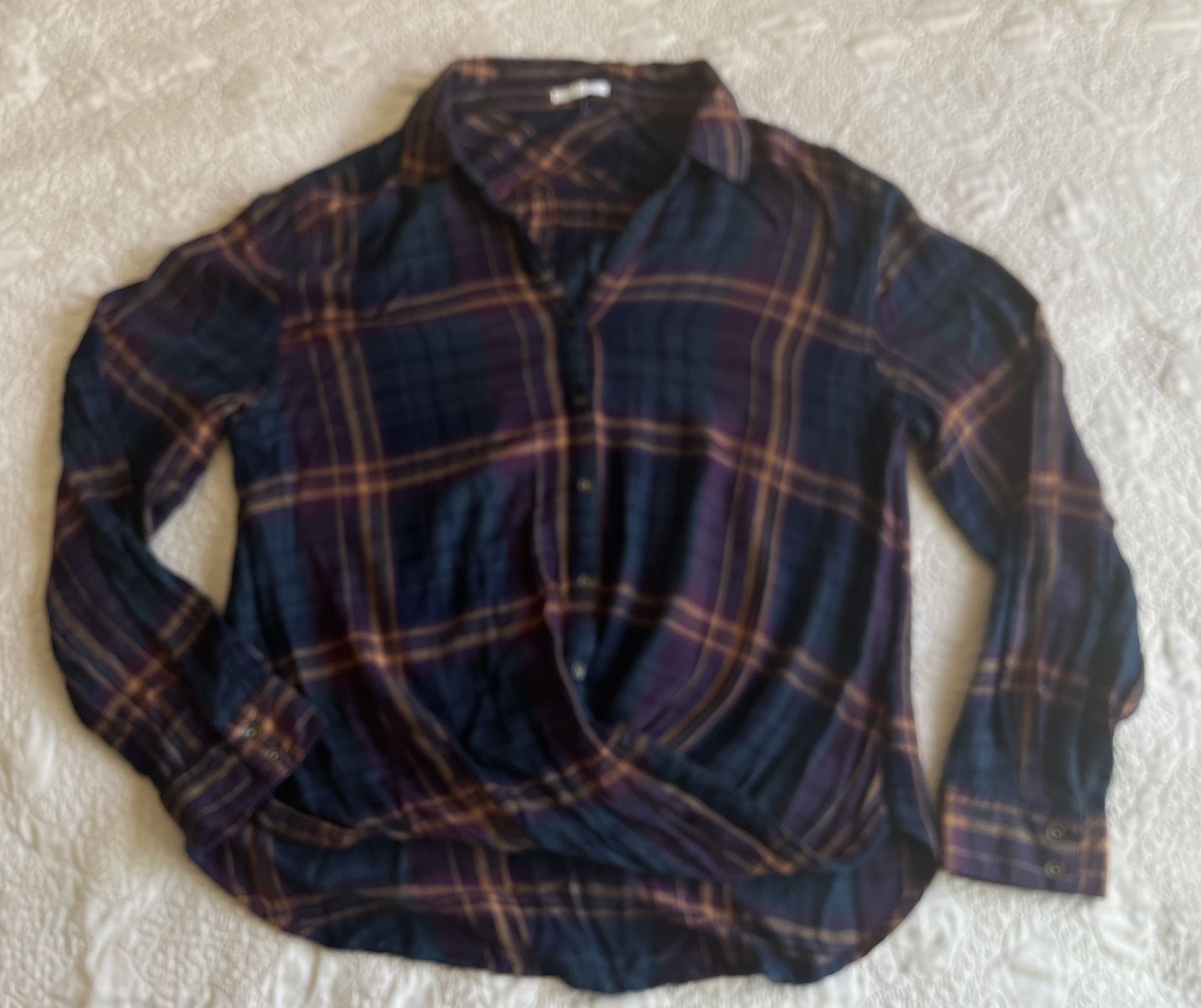 MAURICES PLAID SHIRT LARGE (A)