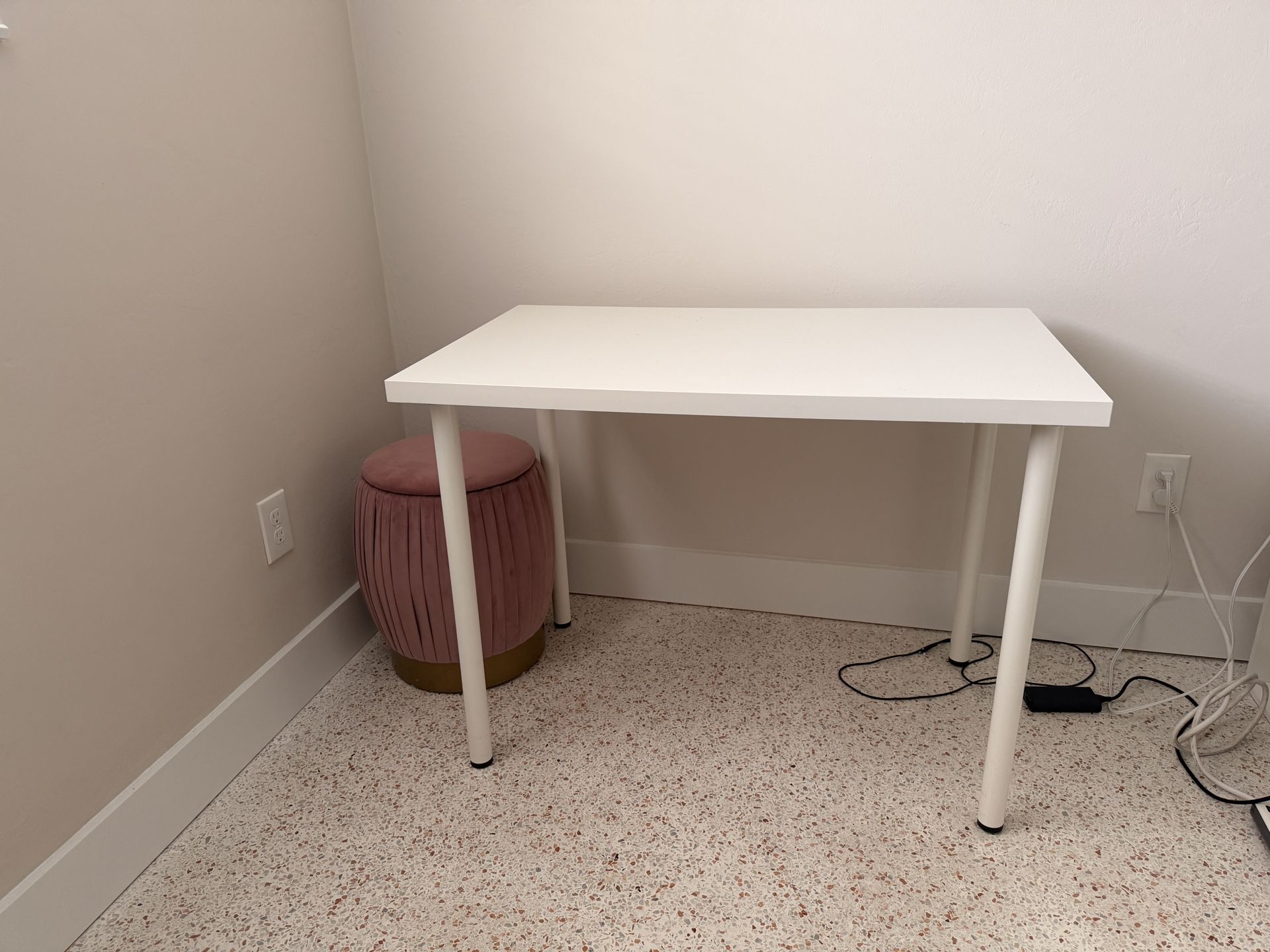 White Table IKEA