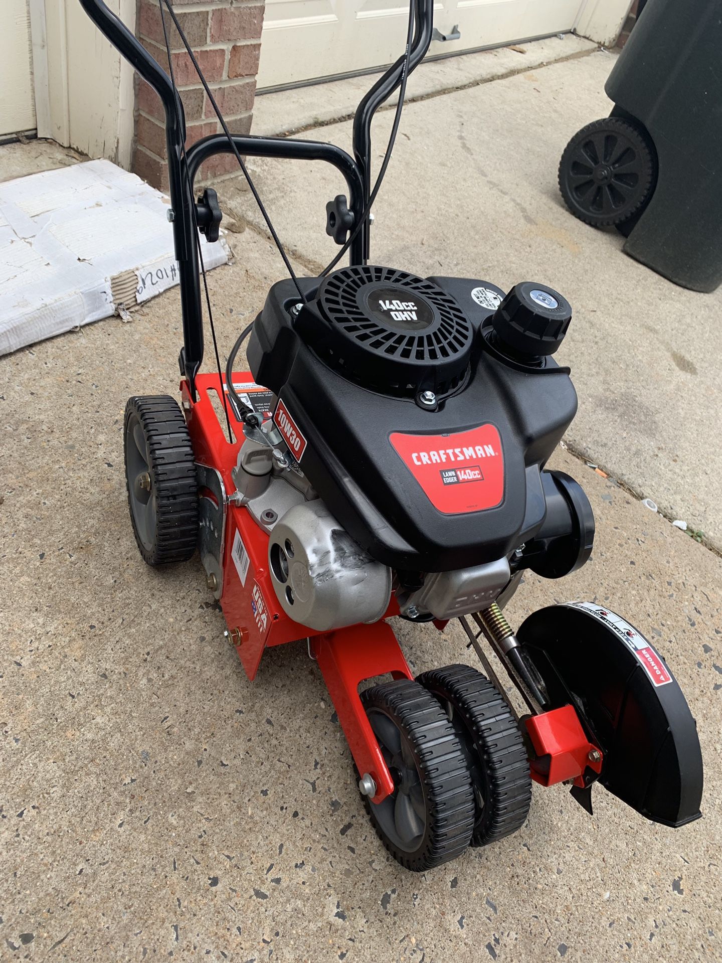 New, CRAFTSMAN 140cc 4-Cycle Lawn Edger Item # 1158708 Model # CMXGKAM1158708