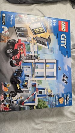 LEGO City Police Station 60246