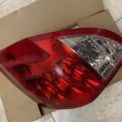 2006-2012 Toyota Rav4 RR Tail Light