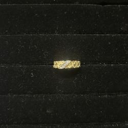 10k Nugget Gold Diamond Ring