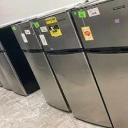 Thomson 7.5 cu Refrigerators X R3