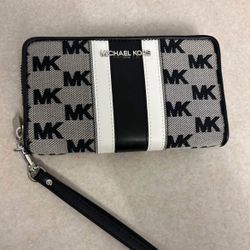 Michael Kors Wallet/phone Case