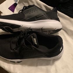 Black color nike tennis shoes 10.5.asking$50