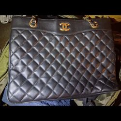 Chanel
Black Quilted Leather CoCo Vintage Timeless Tote Bag