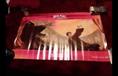 Harry Potter & The Deathly Hallows Borders Book Store Midnight Release Poster 7/21/2007